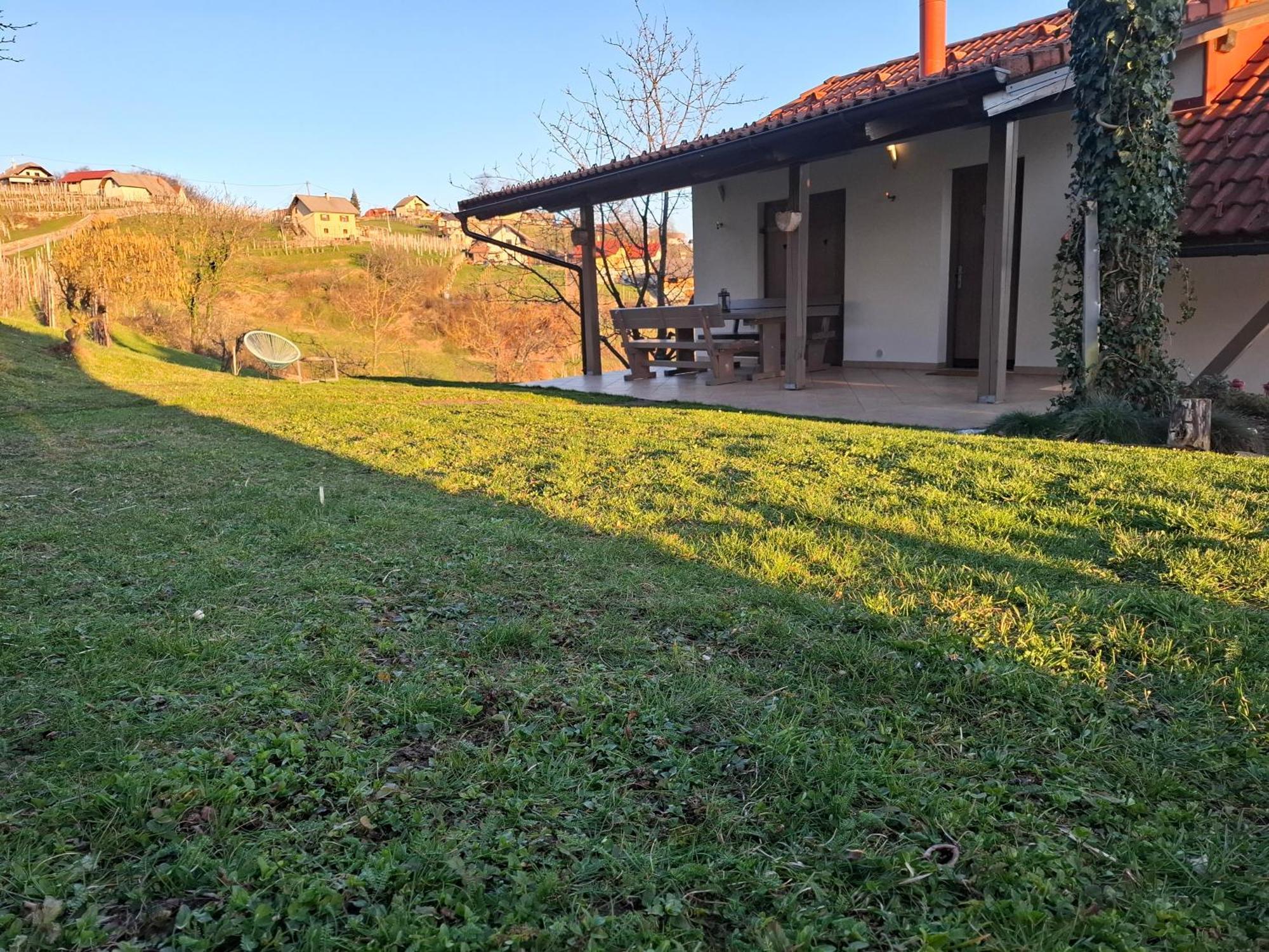 Vineyard Cottage Klemencic نوفو ميستو الغرفة الصورة